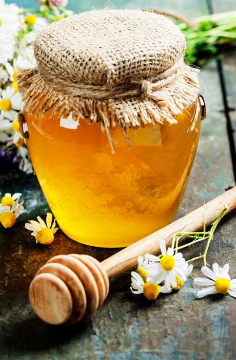 Honey wedding favor gifts for wedding guests. 